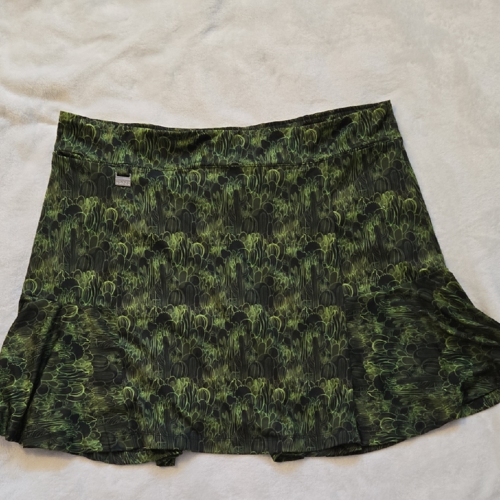 Lopez Golf Green Patterned Women's Skort NWT